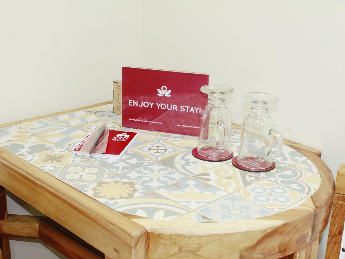 Zen Rooms Cassa Dua Pasteur Bandung Esterno foto
