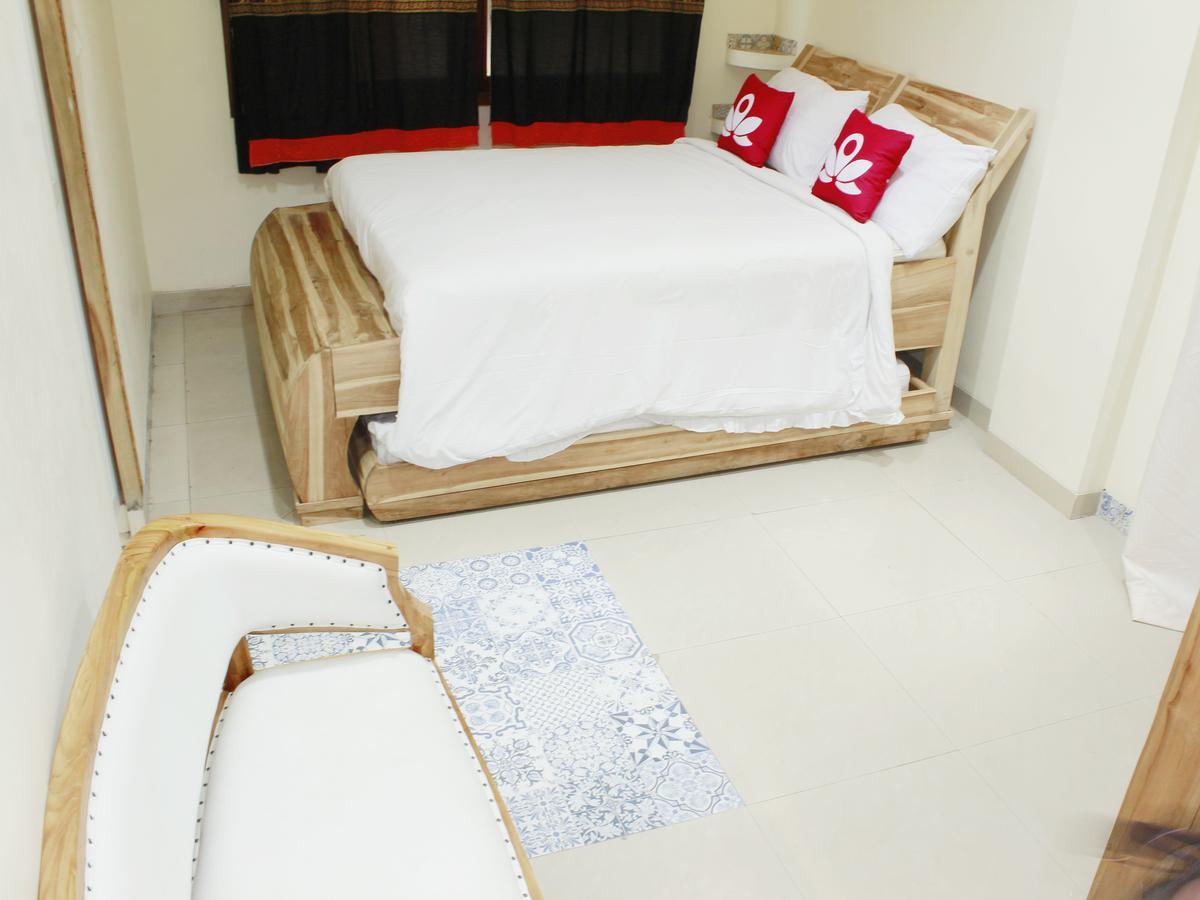 Zen Rooms Cassa Dua Pasteur Bandung Esterno foto